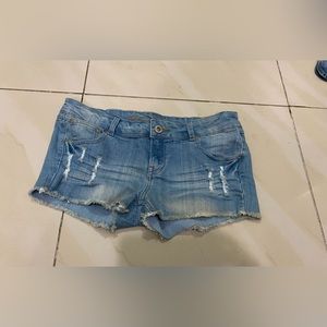 Blue asphalt Juniors Size 9 cut -off denim blue jean stretch shorts